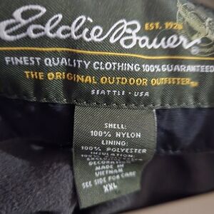 Eddie Bauer Men's Jacket - Dark Green and Black